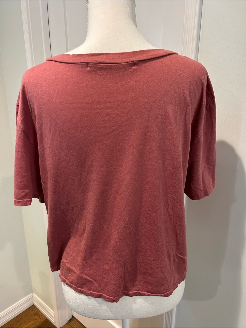 Michael Stars One Size Cropped Tee - Picture 5 of 7